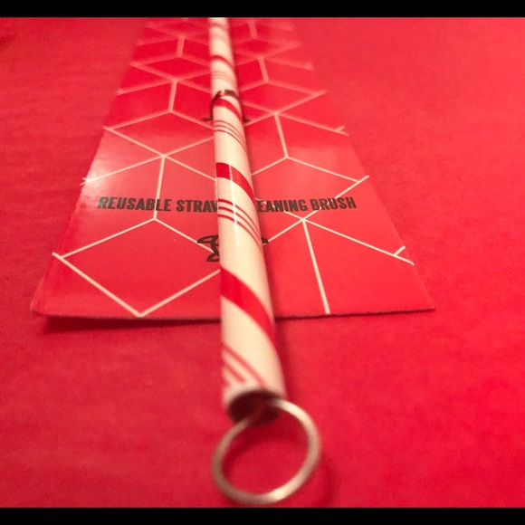 *^^SOLD***LE Jeffree Star Straw - Picture 2 of 3